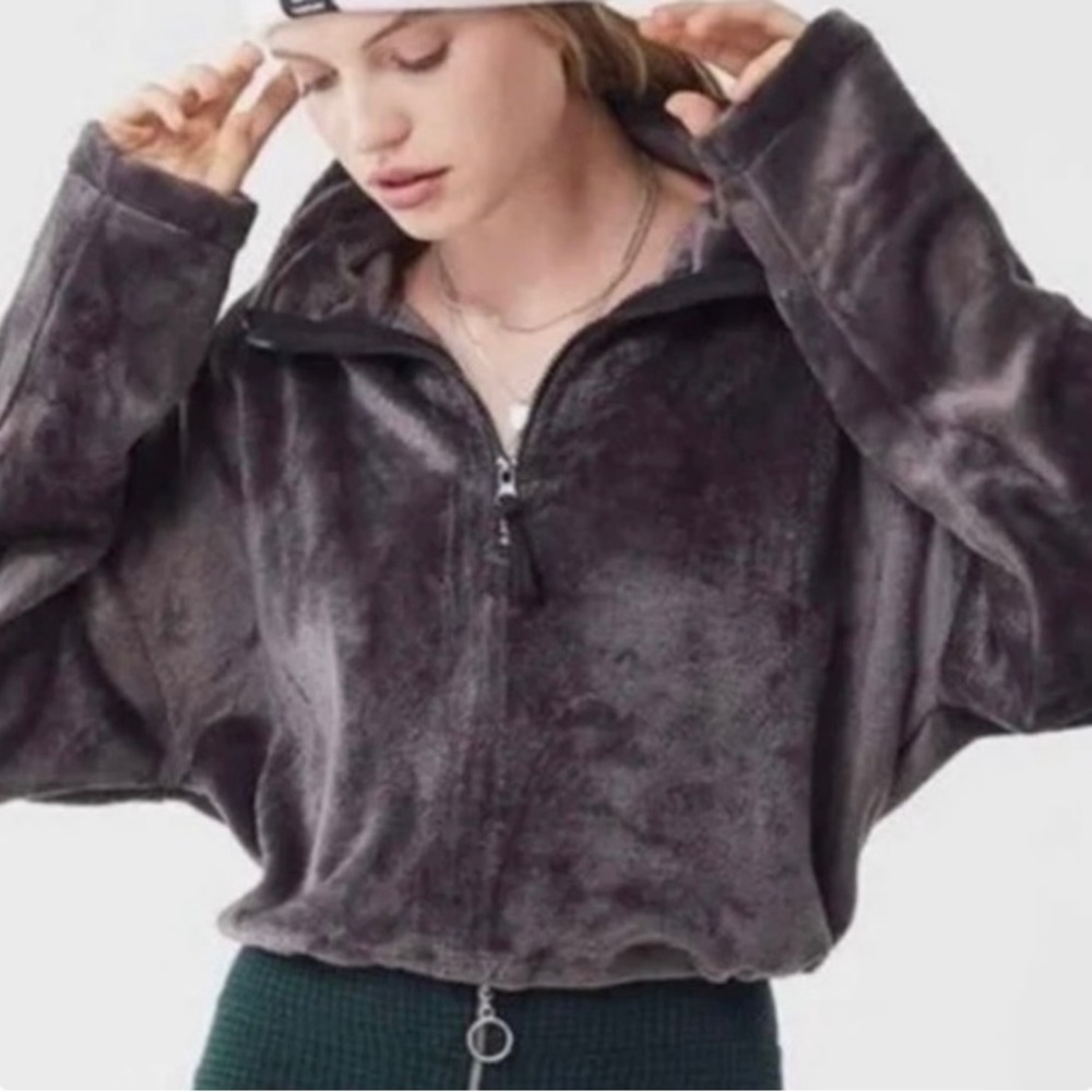Urban Outfitters Women’s Small Dk Gray Poly Fleece Adjustable Hem Crop Pullover
